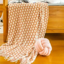 Milliotandco Knot 22cm Cushion (Pink)