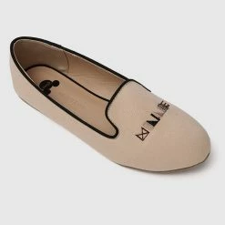 Milliot & Co Shoes Disney Minnie Live Life Fully Rounded Toe Ballerina & Flats (Brown)