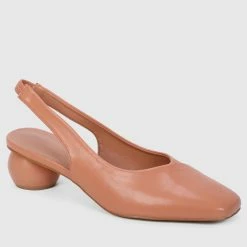 Milliotandco Earth Edit Jacklyn Square Toe Heels (Coral) Shoes