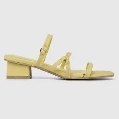 Milliotandco Throne Rounded Toe Heels (Yellow) Shoes