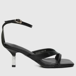 Milliotandco Shoes Beautiful Thong Heels (Black)
