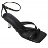 Milliotandco Shoes Beautiful Thong Heels (Black)