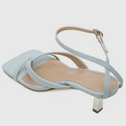 Milliotandco Beautiful Thong Heels (Sky Blue)
