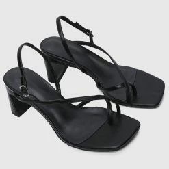 Milliotandco Shoes Slender Toe Ring Heels (Black)