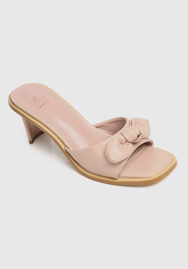 Milliotandco Disney Snow White Fairest Of 'Em All Bow Heels Open Toe Heels (Nude)