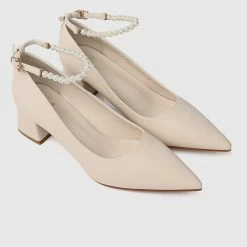 Milliotandco Disney Belle Bibliophile Classic Pump Heels (White) Shoes