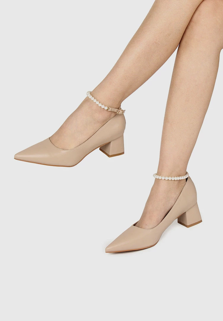 Milliotandco Disney Belle Bibliophile Classic Pump Heels Pointed Toe Heels (Nude) Shoes