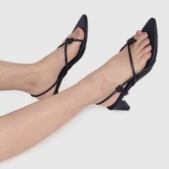 Milliotandco Nurita Harith Helena Pointed Toe Heels (Black) Shoes