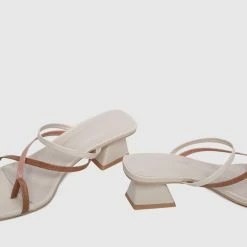 Milliotandco Shoes Aislinn Toe Ring Heels (White)