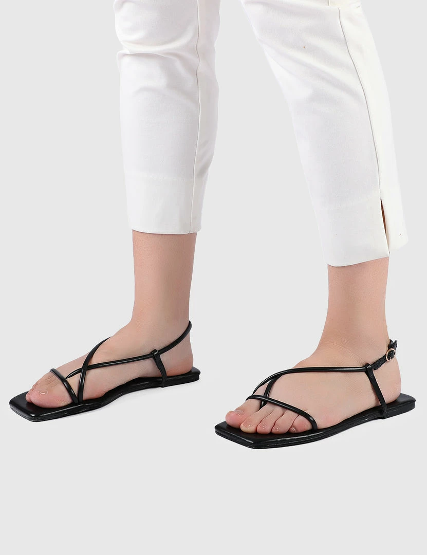 Milliotandco Shoes Charlotte Open Toe Sandals & Flip Flops (Black)