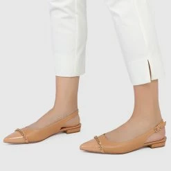 Milliotandco Jakki Pointed Toe Slip Ons & Espadrilles (Light Coral)