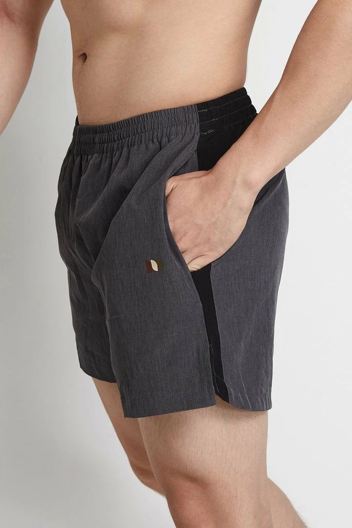 Milliotandco Badr Men Shorts (Iron) Activewear