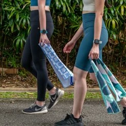 Milliotandco Flower In Checks Printing Sports Towel (Royal Blue)