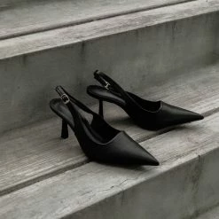 Milliotandco Spotlight Pointed Toe Heels (Black)