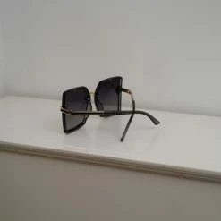 Milliotandco Viola Square Sunglasses (Black)