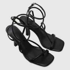Milliotandco Darby Toe Ring Heels (Black)