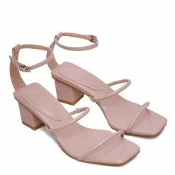 Milliotandco Shoes Dramatic Square Toe Heels (Pink)